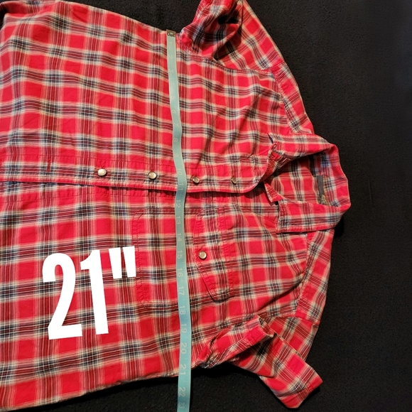 Liz Wear Button Down Plaid Shirt - Picture 4 of 9